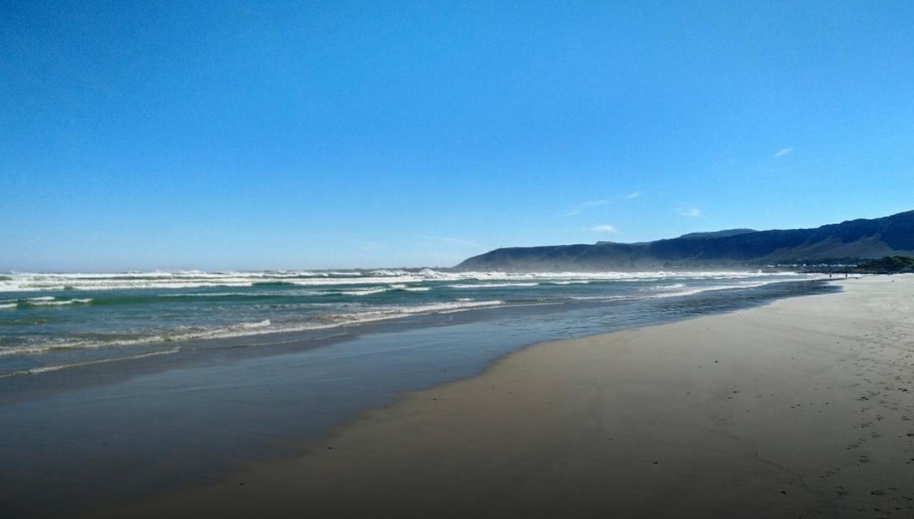 Hermanus Haven, Entire Home, On The Sea, Private Pool, Secure Екстер'єр фото