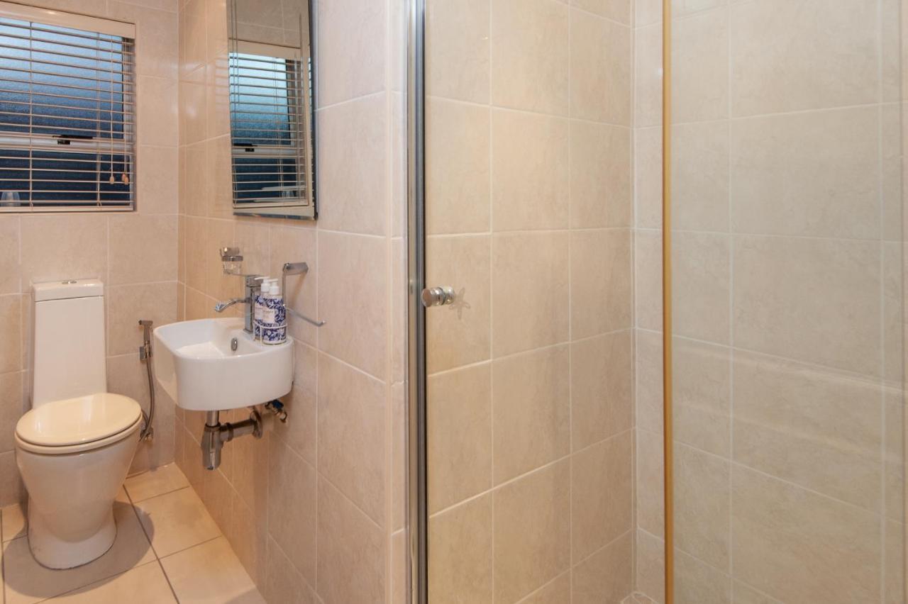Hermanus Haven, Entire Home, On The Sea, Private Pool, Secure Екстер'єр фото