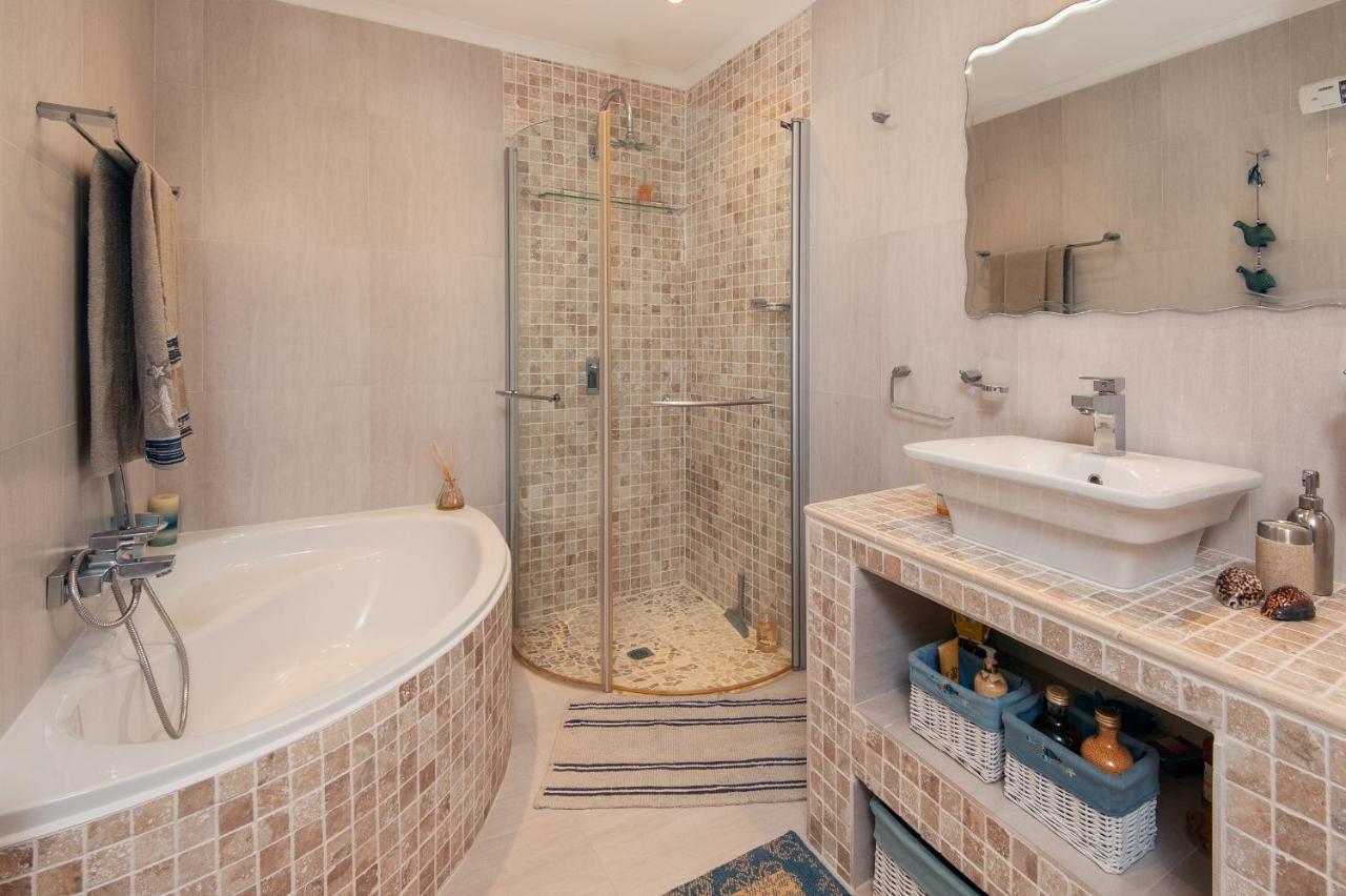 Hermanus Haven, Entire Home, On The Sea, Private Pool, Secure Екстер'єр фото